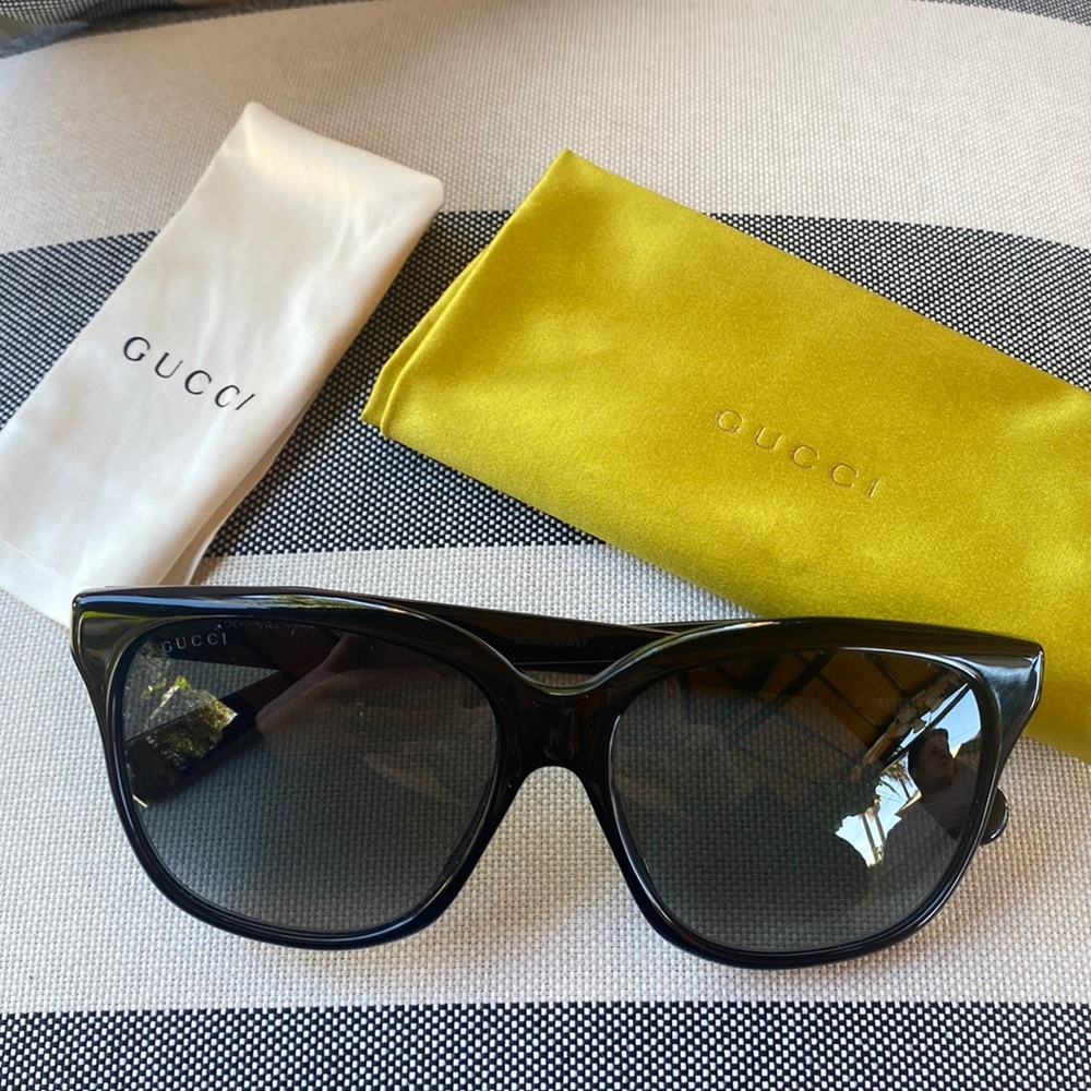 Gucci glasses